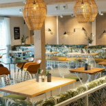 Bella Riva Café
