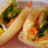Ăn BÁnh MÌ