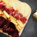 Giru • Épicerie Caviste