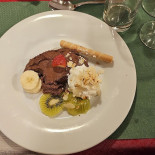 Hard Birsfelden Küche, Fondue, Rösti, Filet Auf Heissem Stein, Sommerterrasse