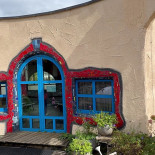 Markthalle Altenrhein Hundertwasser Architektur