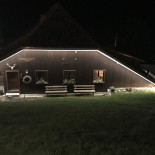 Und Löchlibad