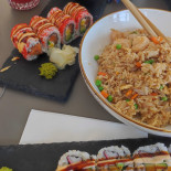 Yomi Drink&dine