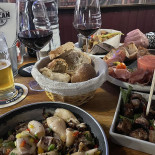 Toucan Pub