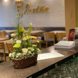 Rustica Und Pizzeria