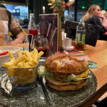 Fantasia Grill Lounge