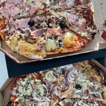 Pizza Scaramouche Pizzeria Au Feu De Bois Saint Sébastien Sur Loire