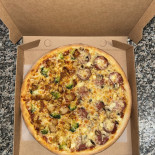 Steki Fried Chicken Pizza