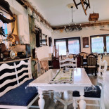 Cafe Nostalgie