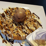 Creams Cafe