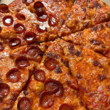 De Lucia's Pizzeria