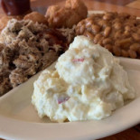 Hannah's -b-que