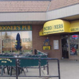 Schooners Pub