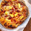 Feurige Hawaiianische Pizza